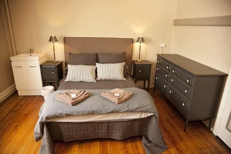 Royal Gatton Hotel Extérieur photo